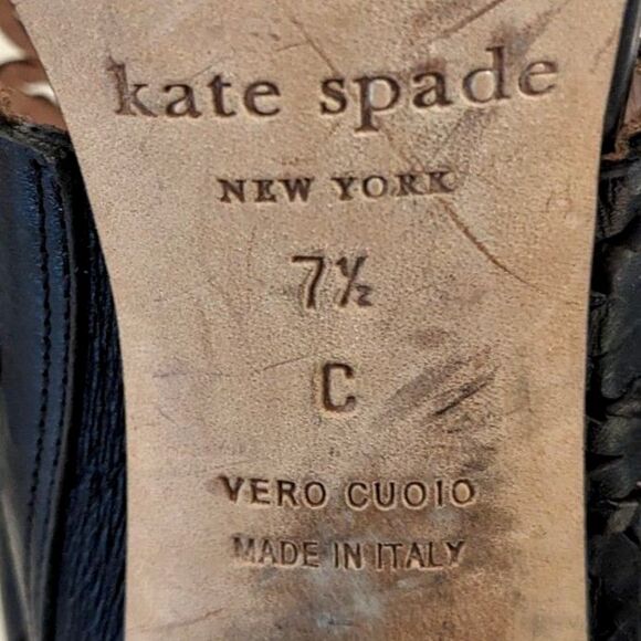 Kate Spade MADE IN ITALY "Imani" Leather Block Heel Laser Cut Heels Sandals 7.5C - Picture 10 of 12